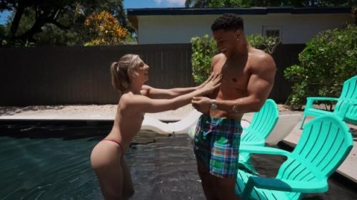 Sneaky Joggers, Hidden Fucking – Cheerleader Kait