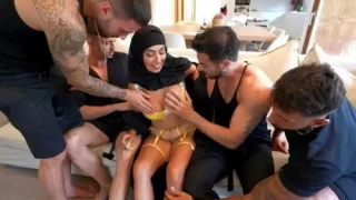 First Double Vaginal Penetration in a Gangbang with a Married Arab Woman – Aaliyah Yasin