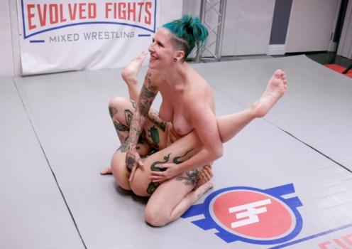 Luna Lovely vs Nikki Zee – EvolvedFightsLez